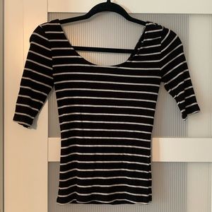 black and white striped ribbed quarter sleeve tee